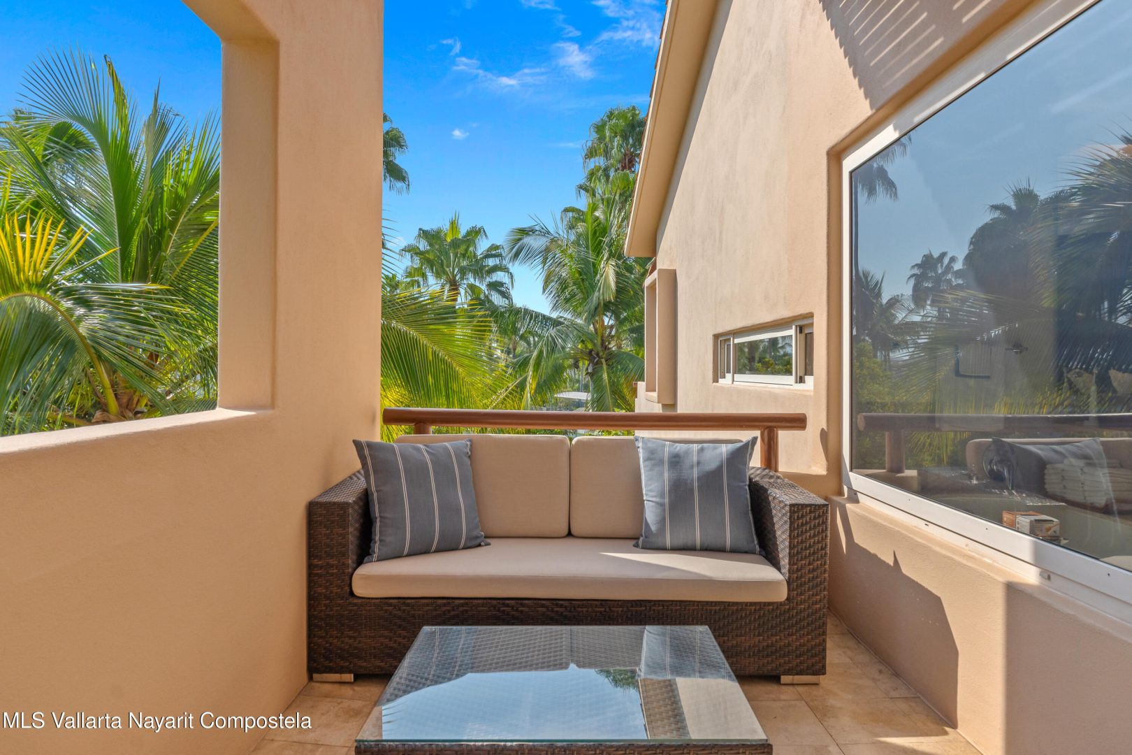 20251215234106708138000000-o