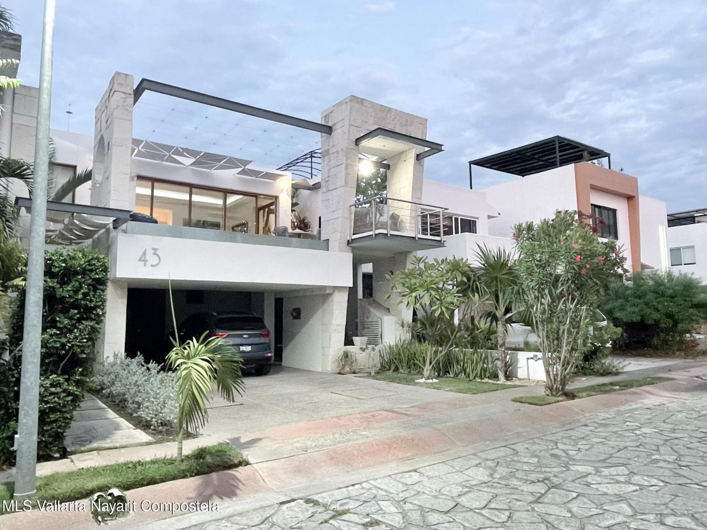 20251216144029474790000000-o