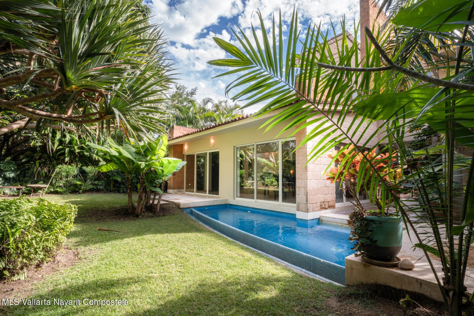 20251216161542814146000000-o