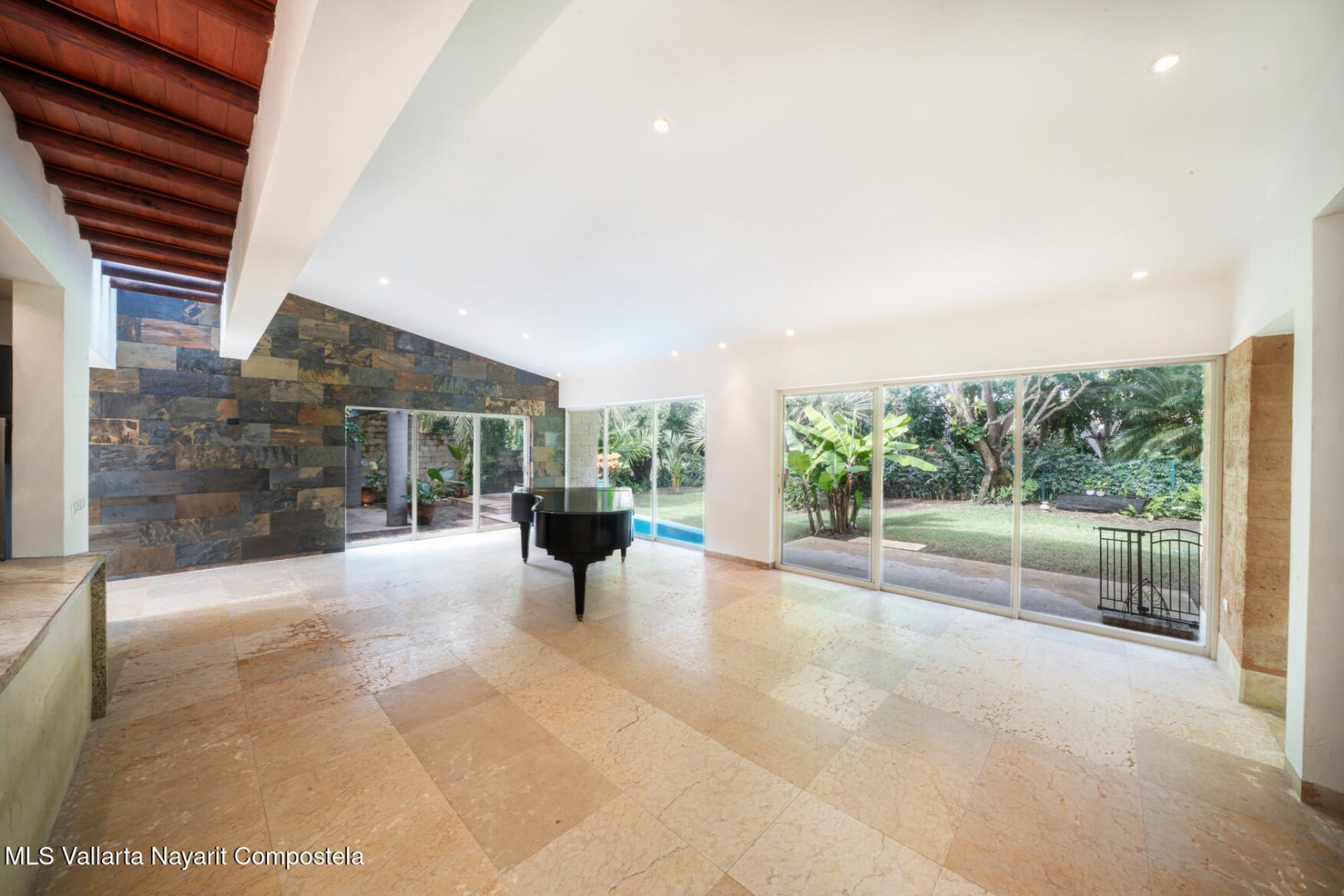 20251216161546406983000000-o