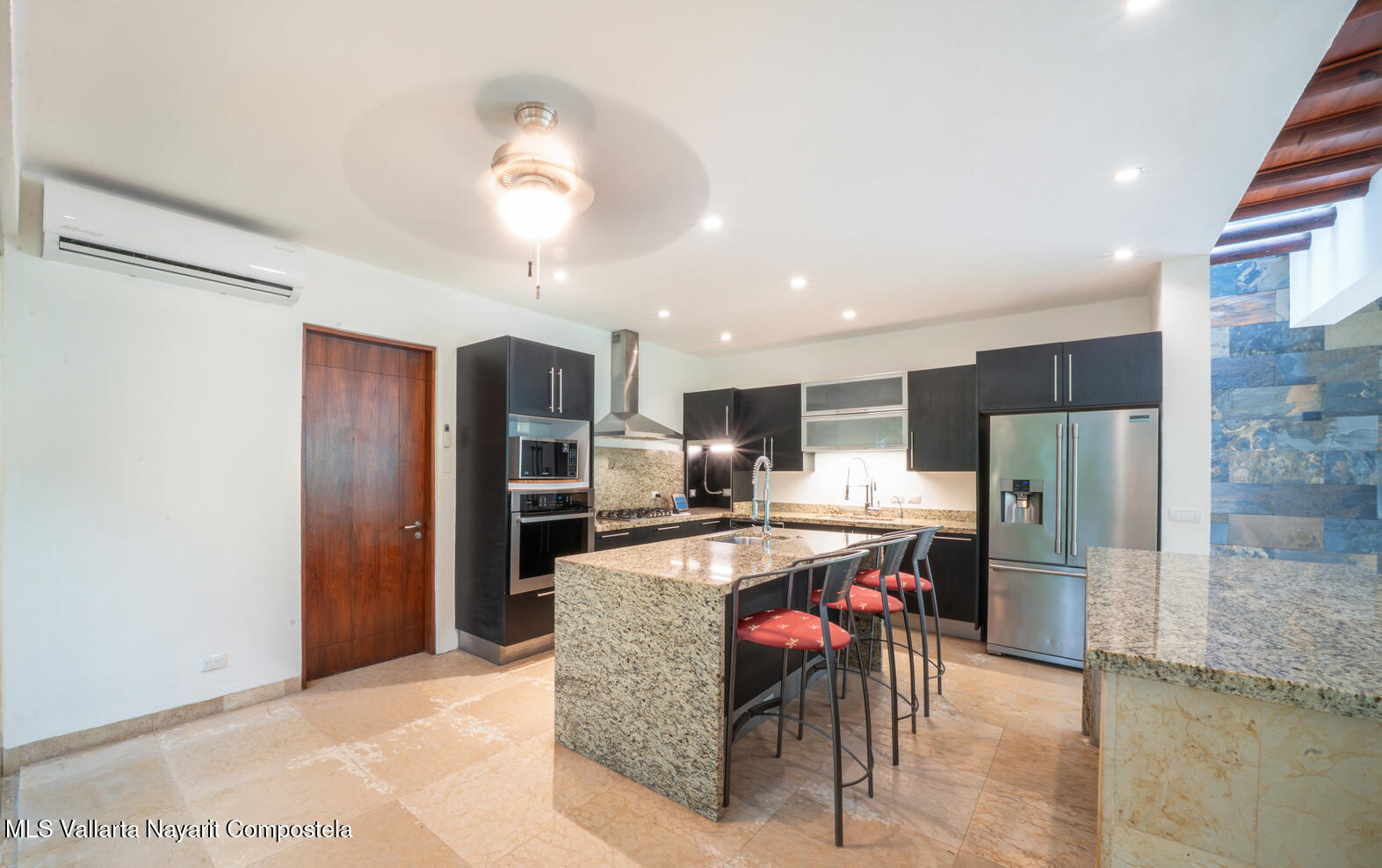 20251216161554402150000000-o