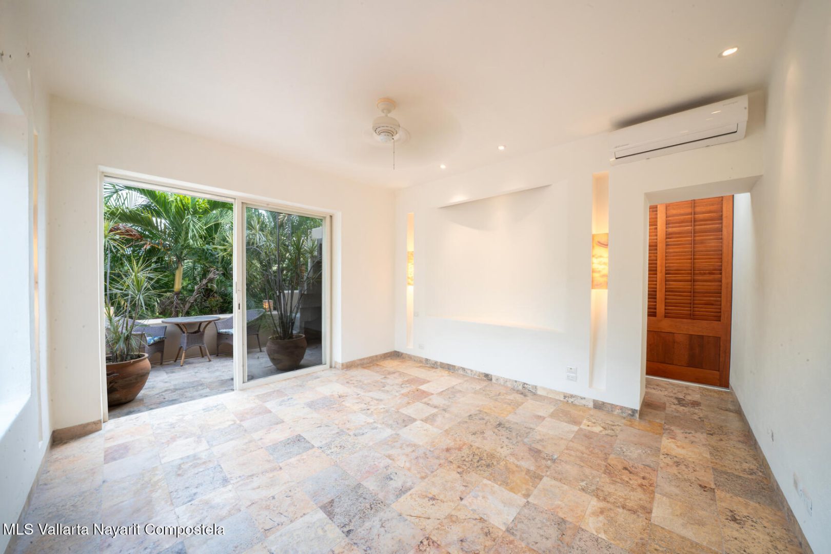 20251216161557031777000000-o