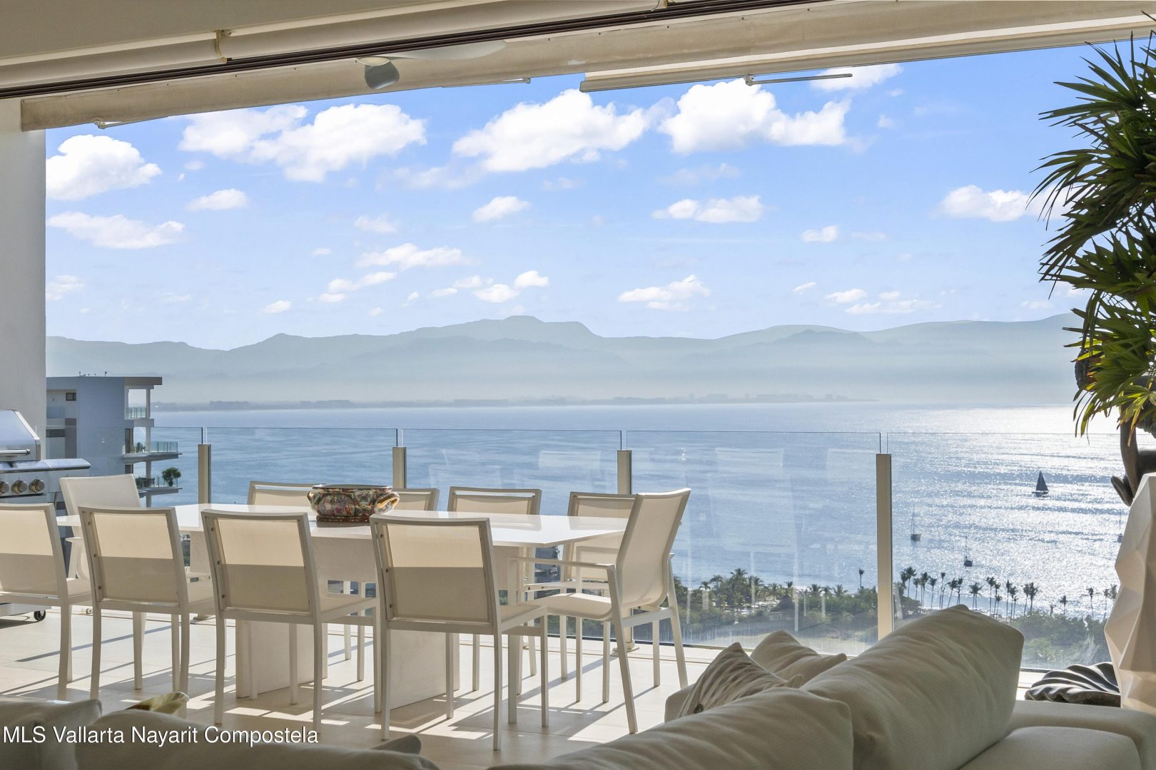 20251216164005876392000000-o