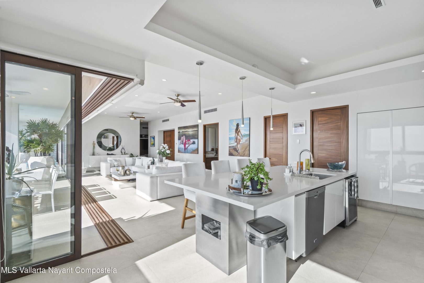 20251216164415180047000000-o