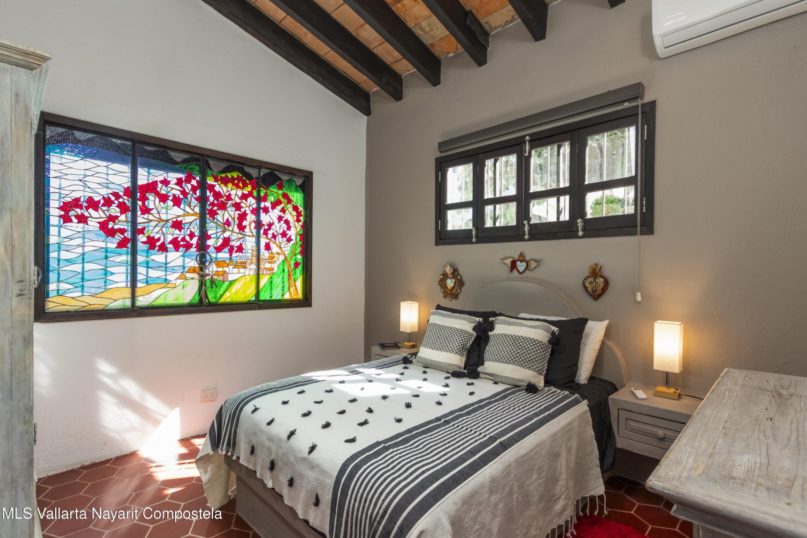 20251216174341619215000000-o