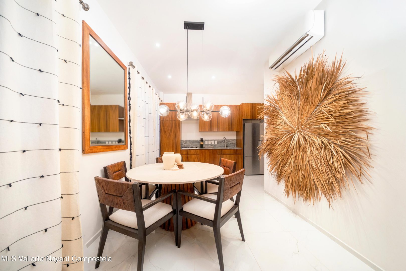 20251216180627138361000000-o