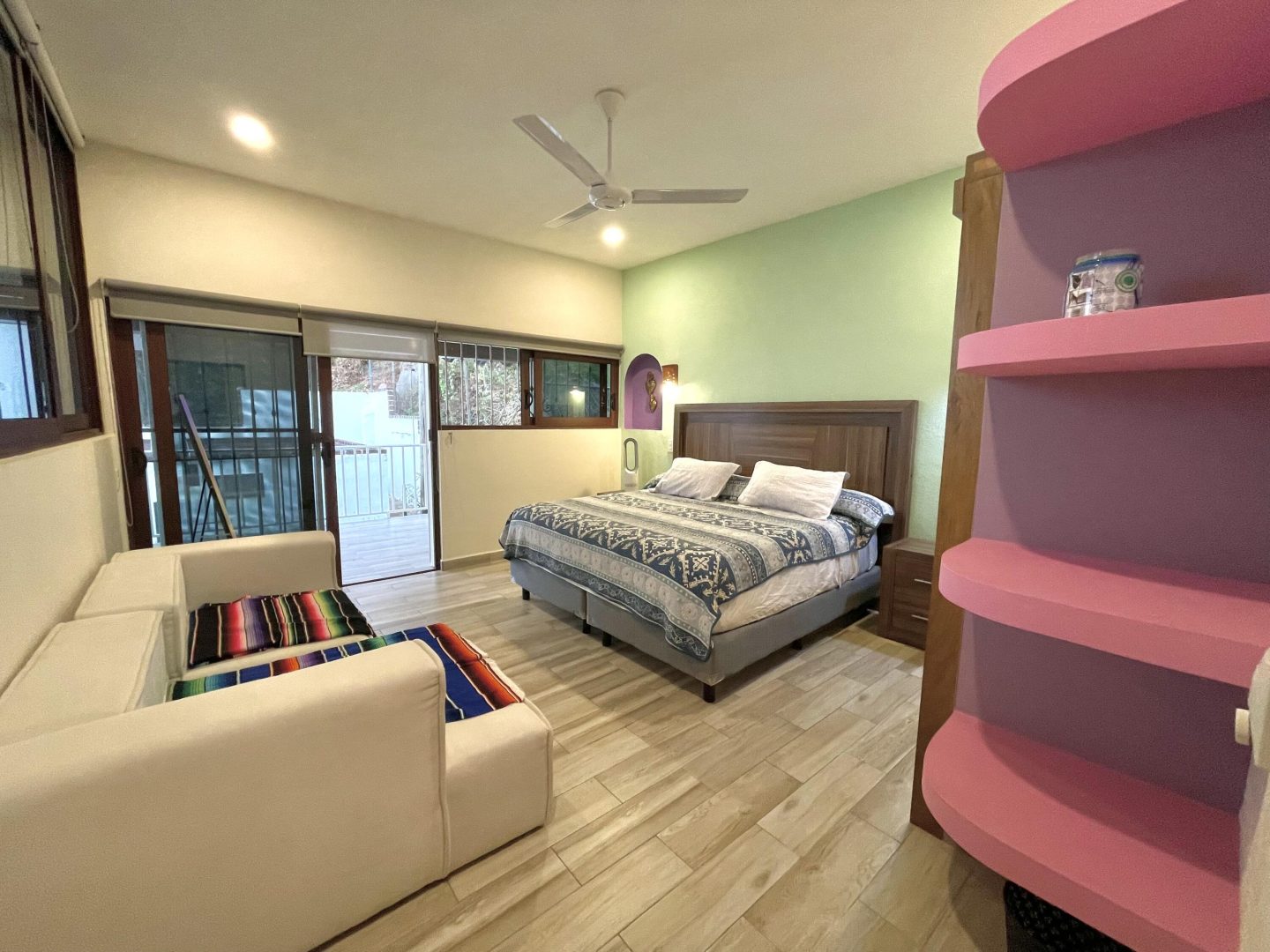 20251216212224371920000000-o