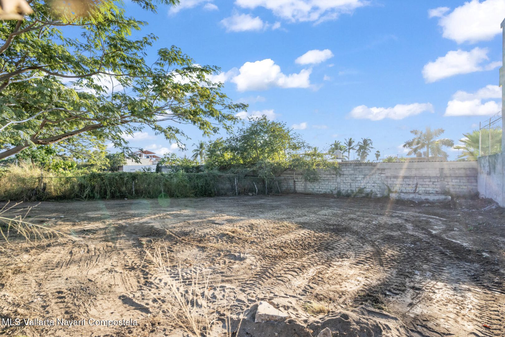 20251218162404660965000000-o