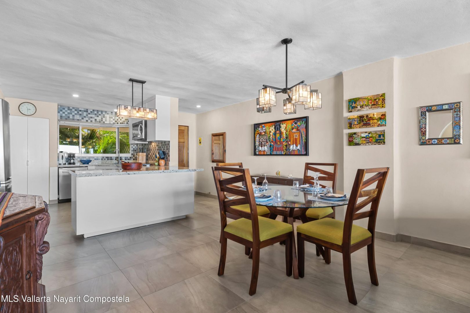 20251218220538348428000000-o