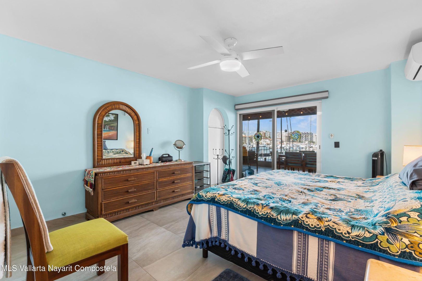 20251218220735578381000000-o