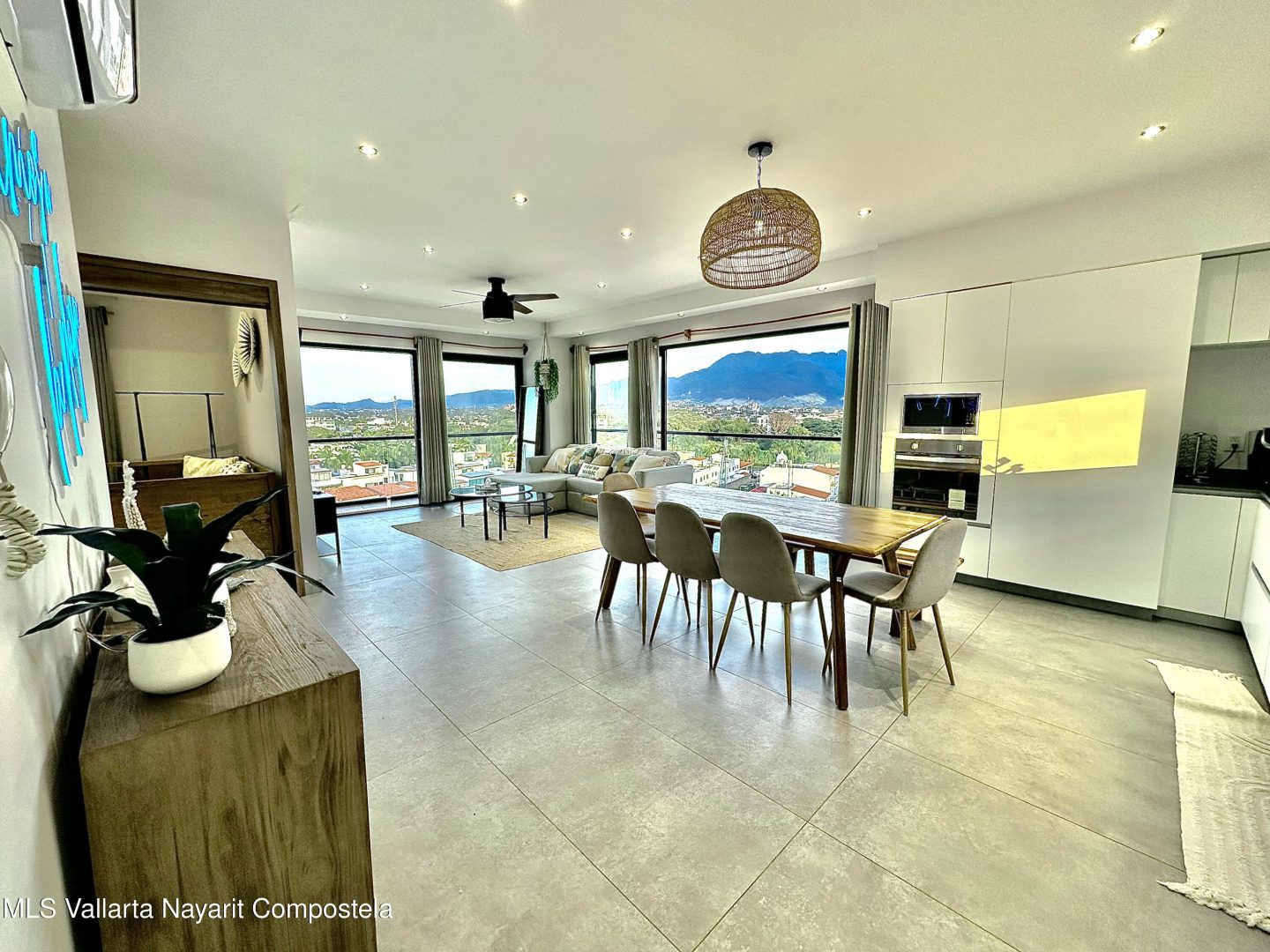 20251219203029177656000000-o