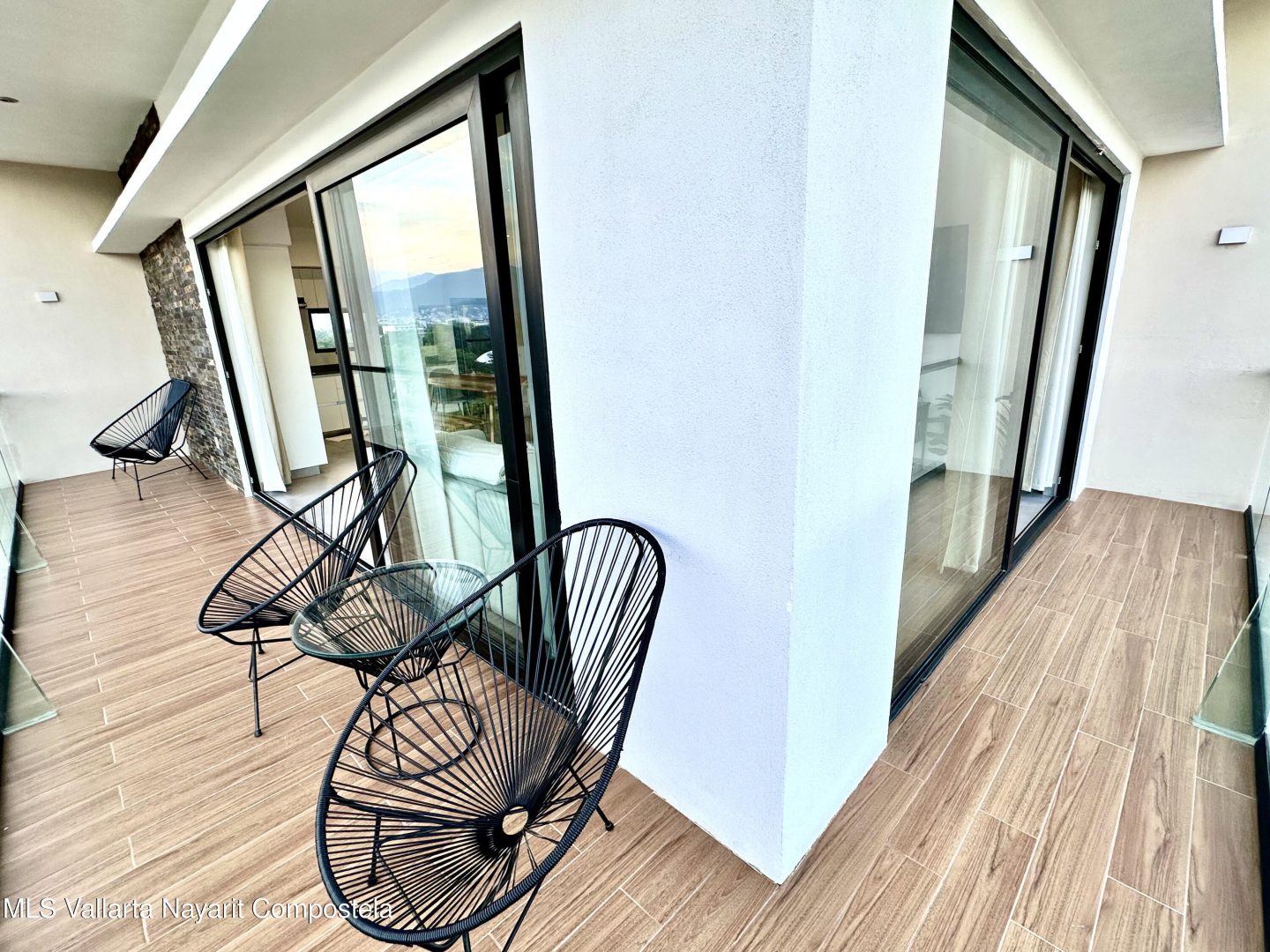 20251219203714229310000000-o