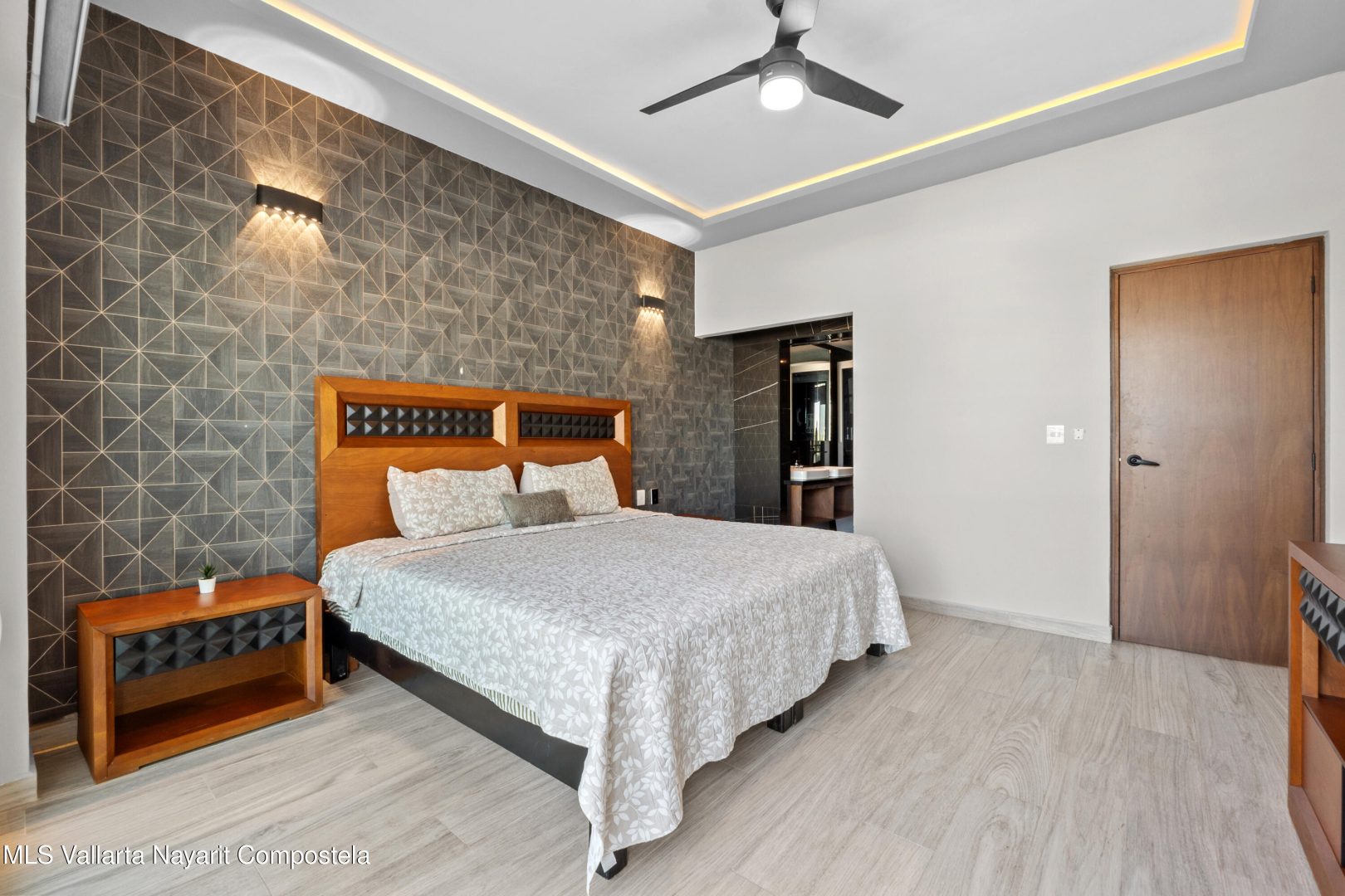 20251222162821024330000000-o