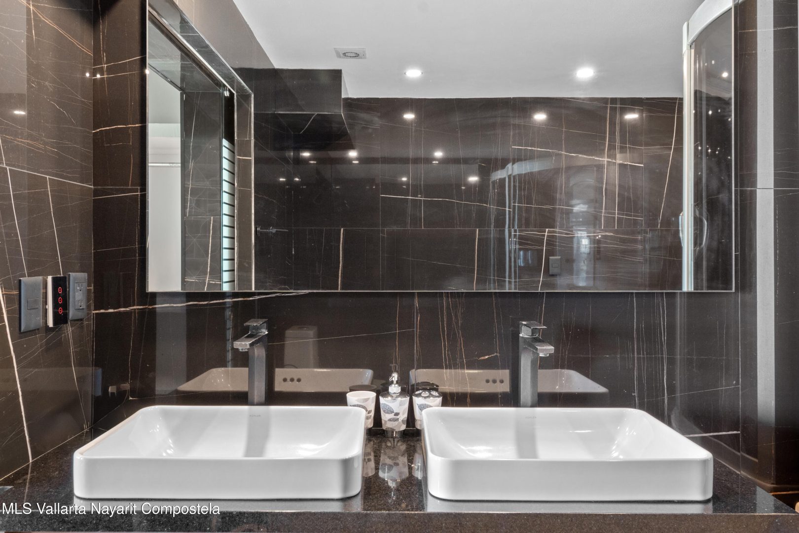 20251222162828358211000000-o