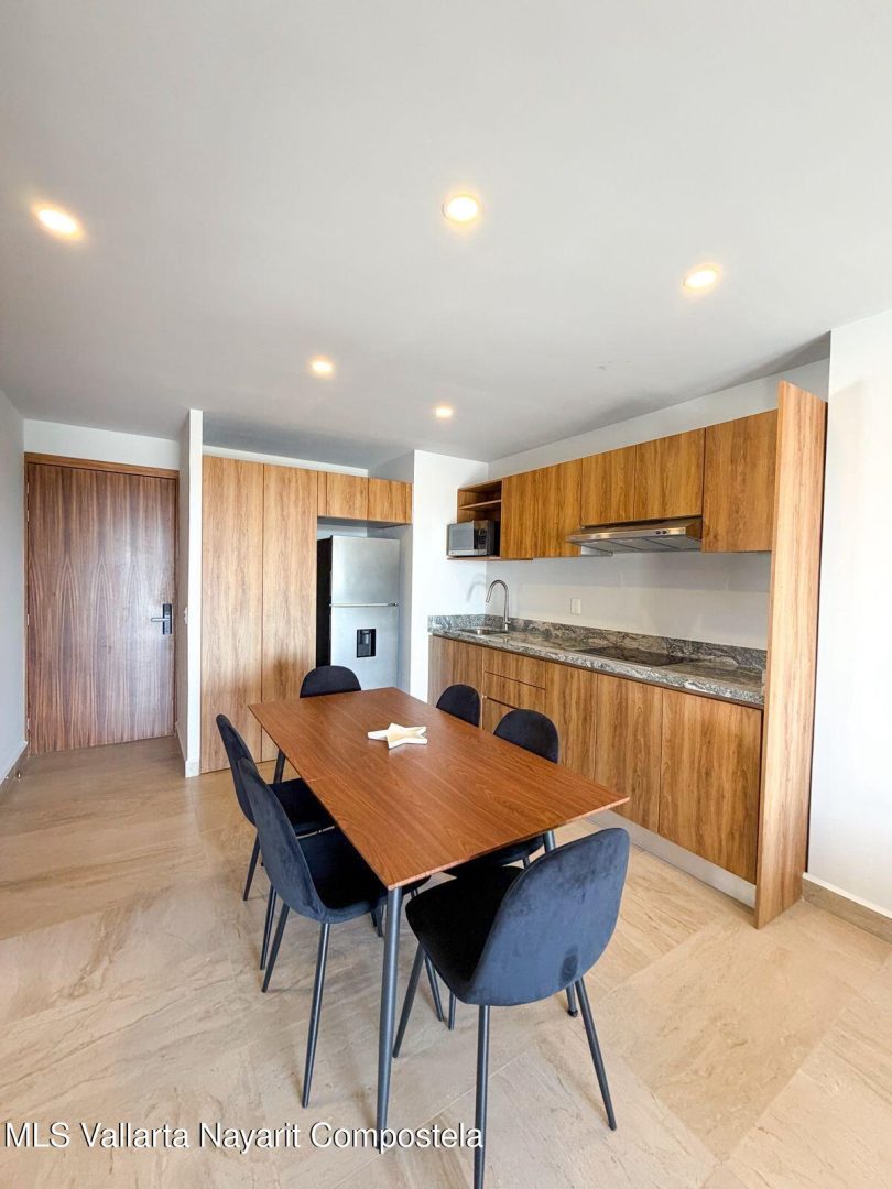 20251222171727659706000000-o