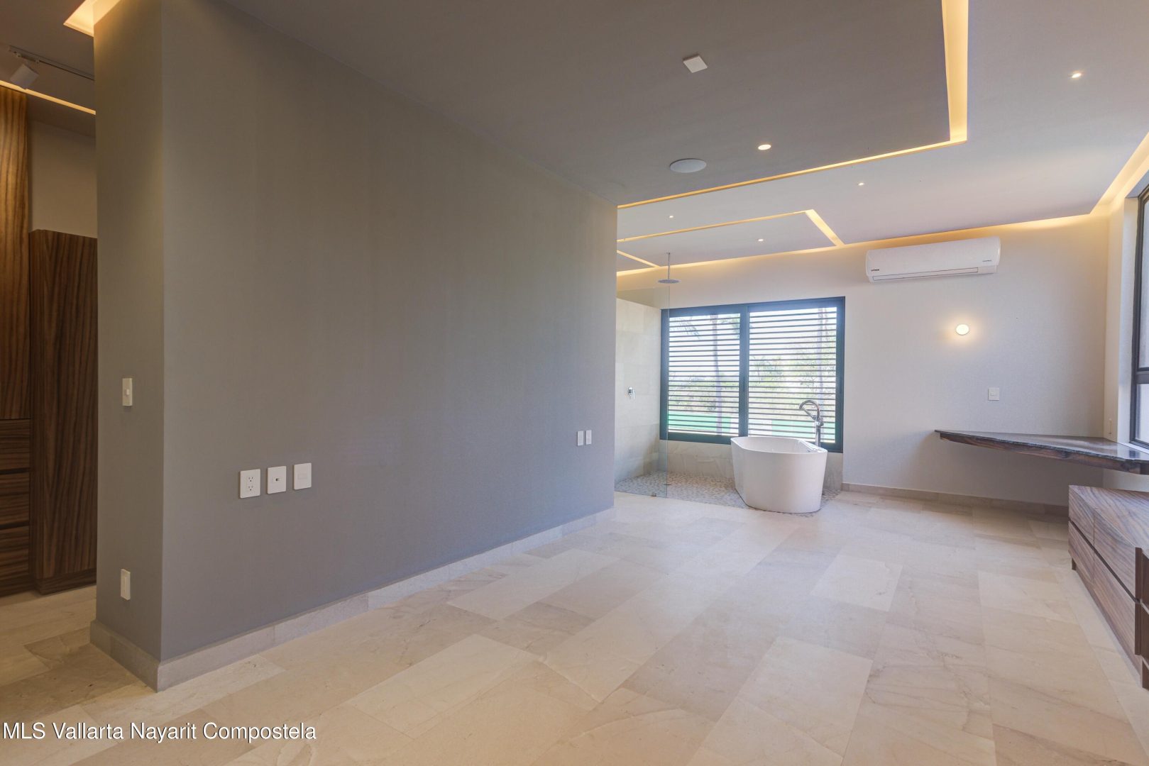 20251222173352749068000000-o