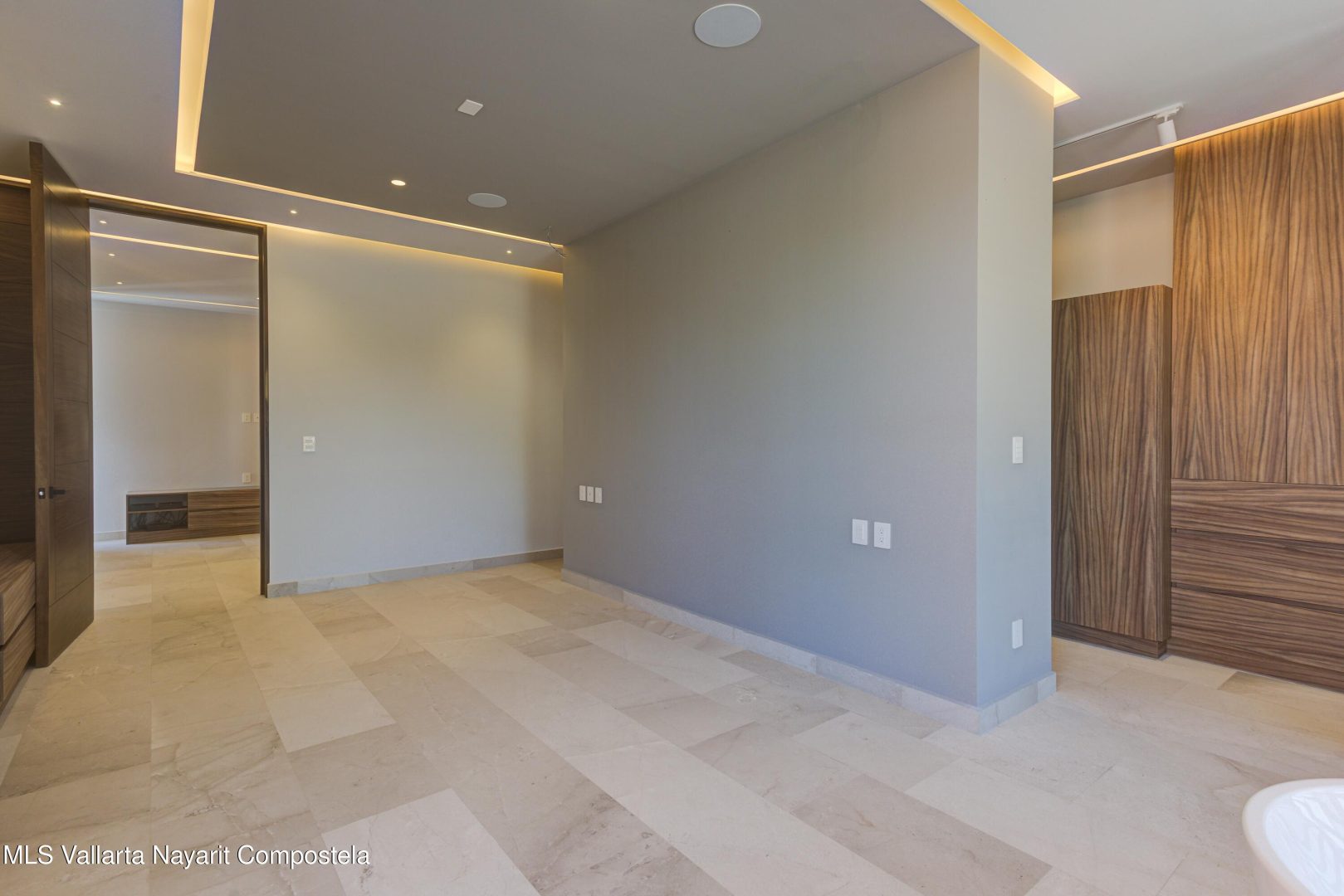 20251222173404691841000000-o