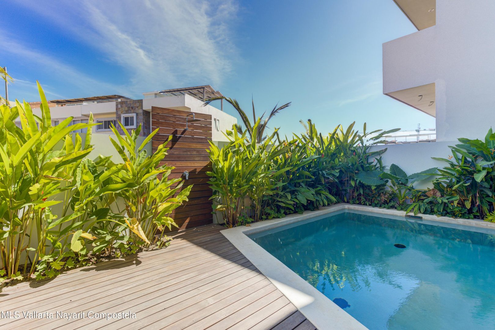 20251222173957760813000000-o