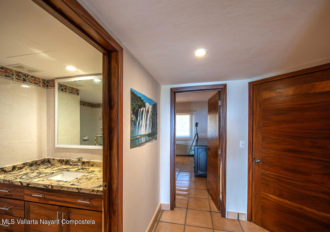 20251223004515251320000000-o