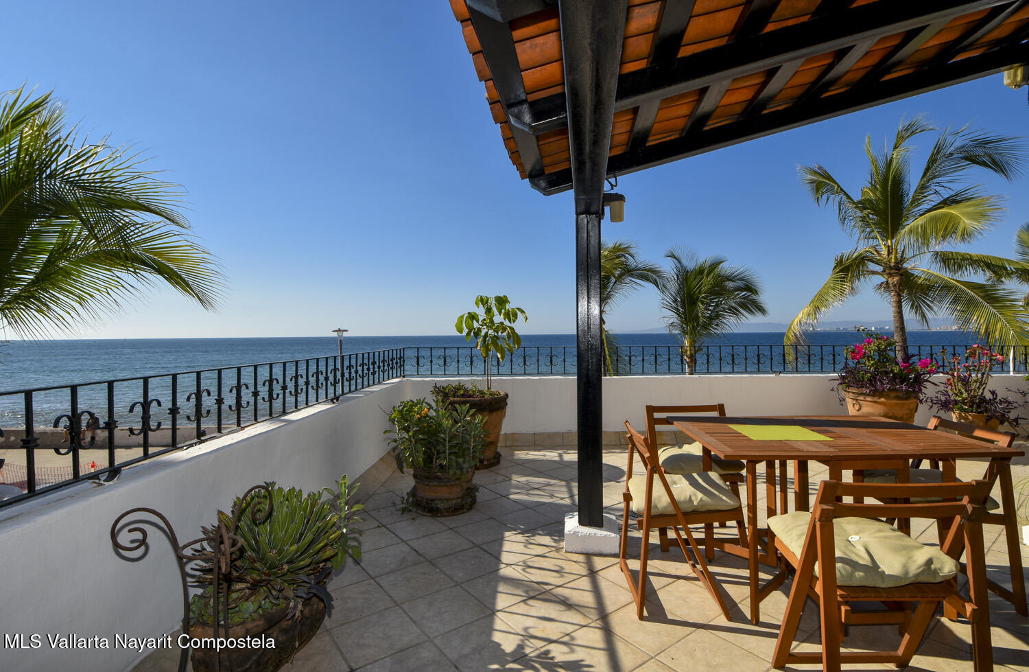 20251223011706504243000000-o