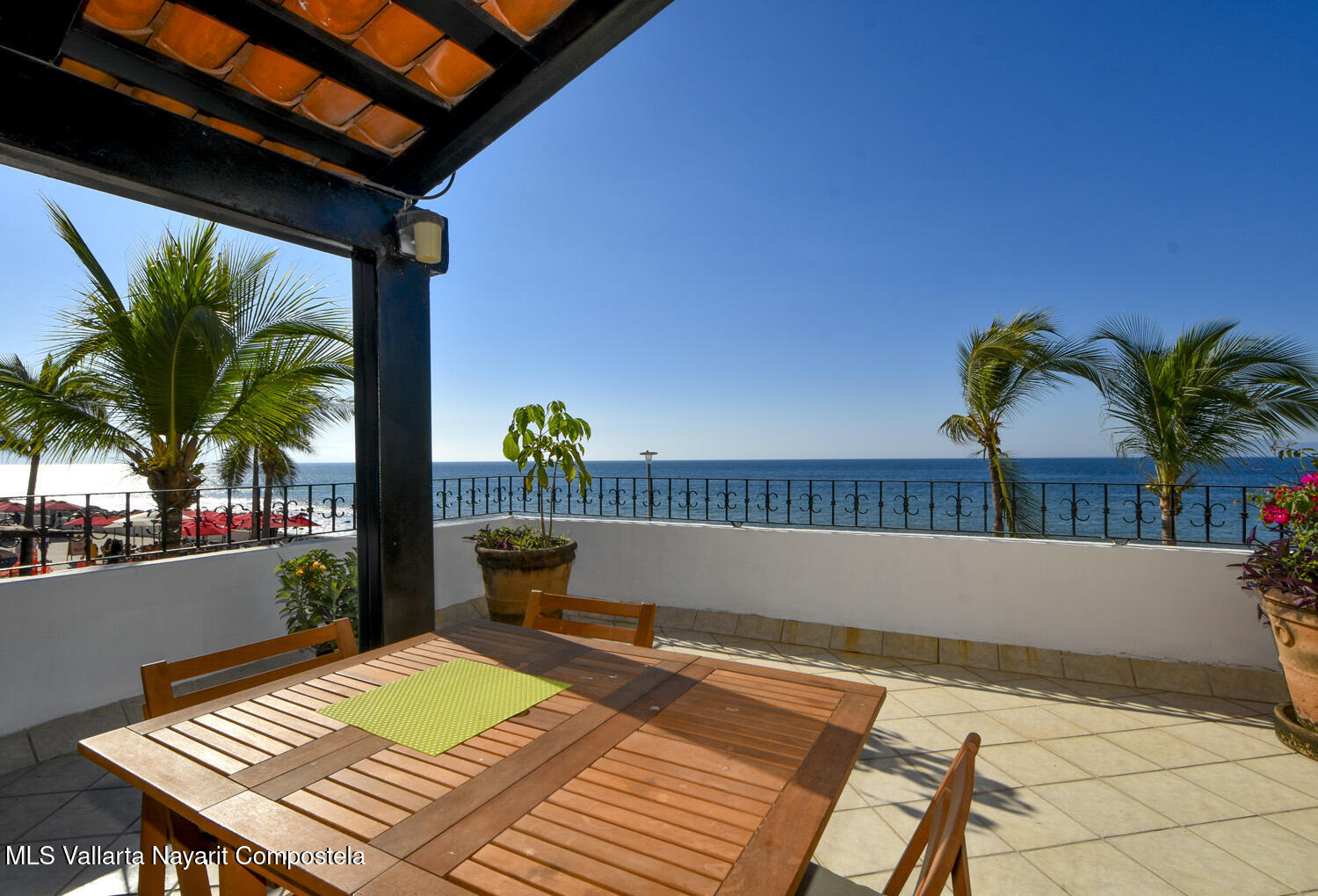 20251223011707734538000000-o