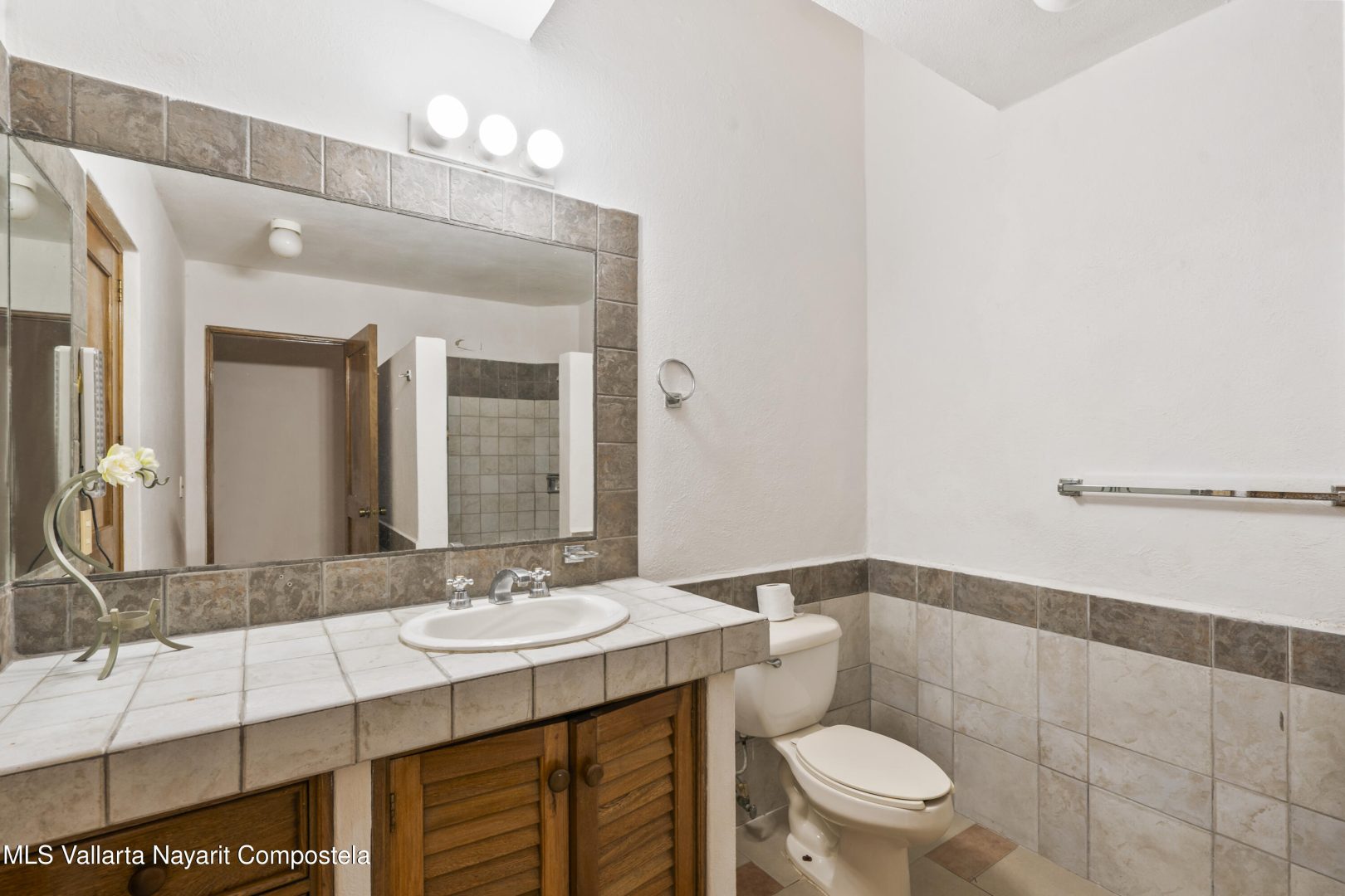 20251223180100355046000000-o