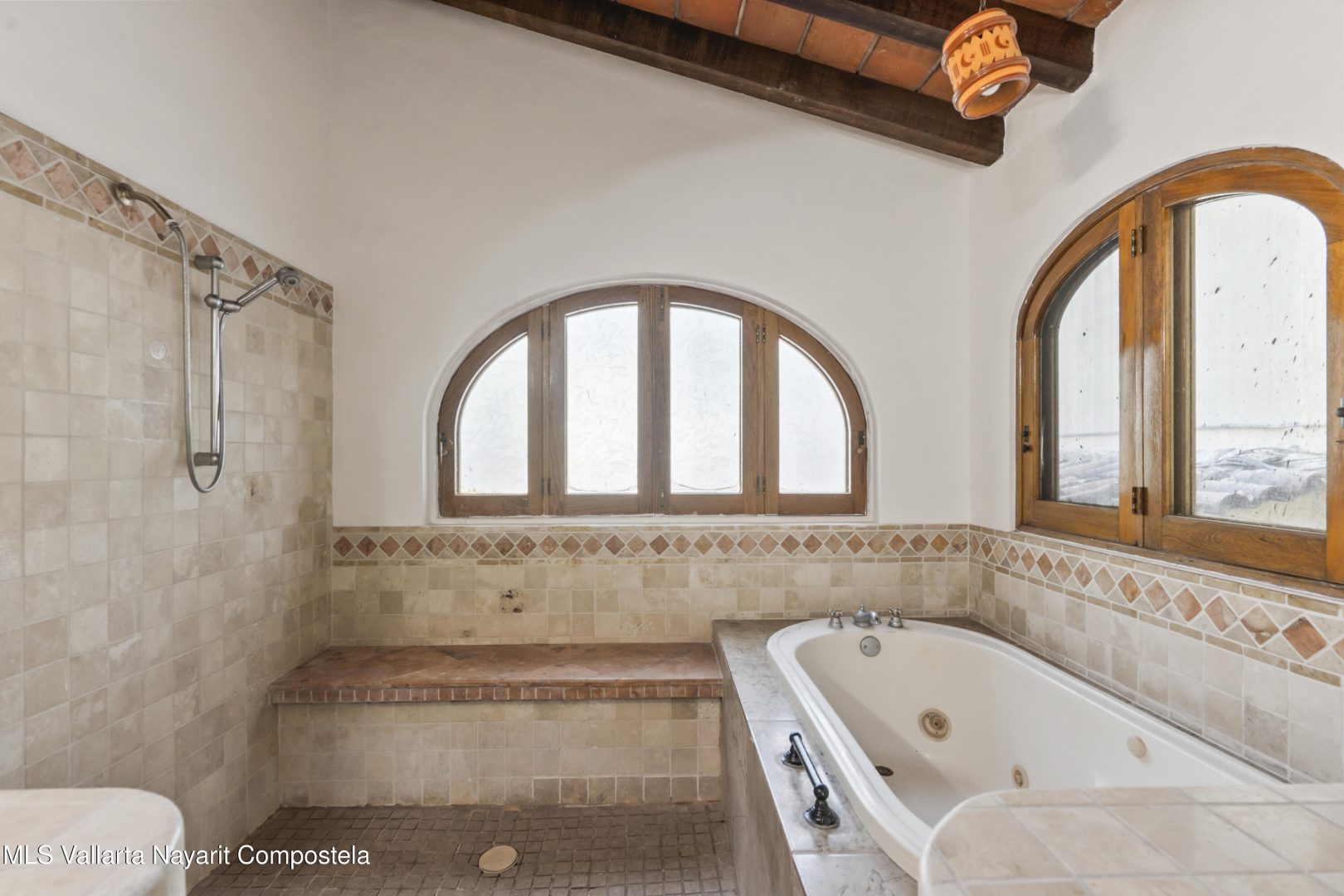 20251223180116299520000000-o