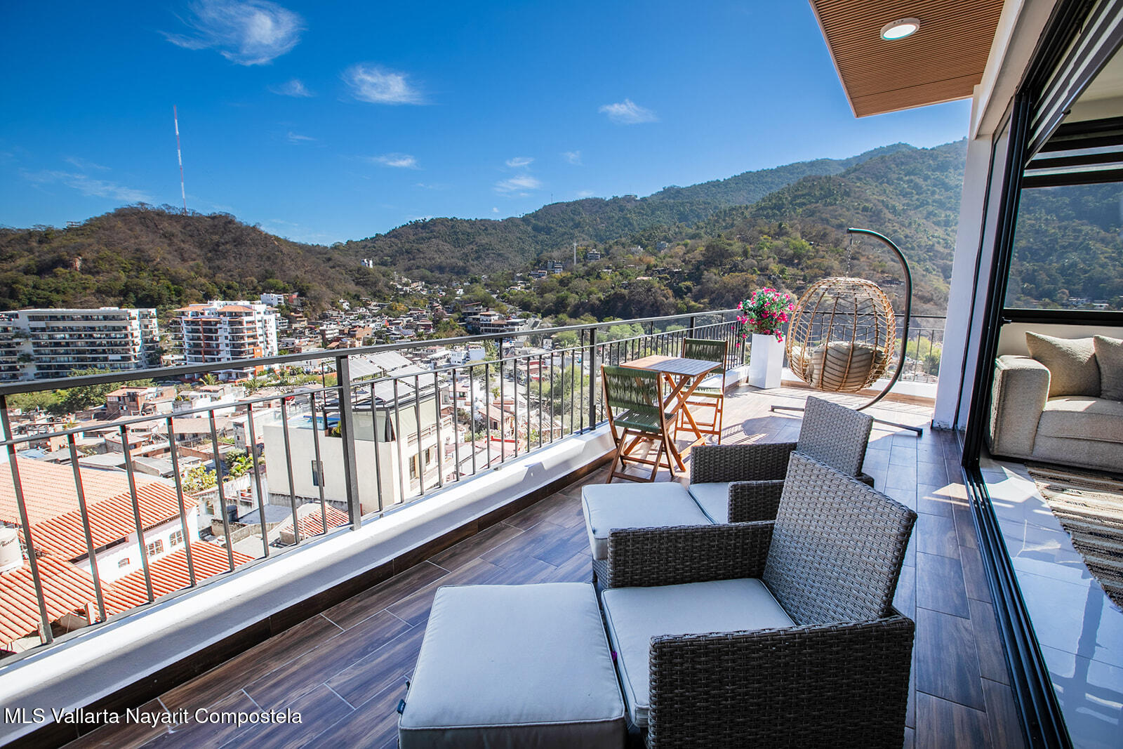 Audi – Taniel Chemsian