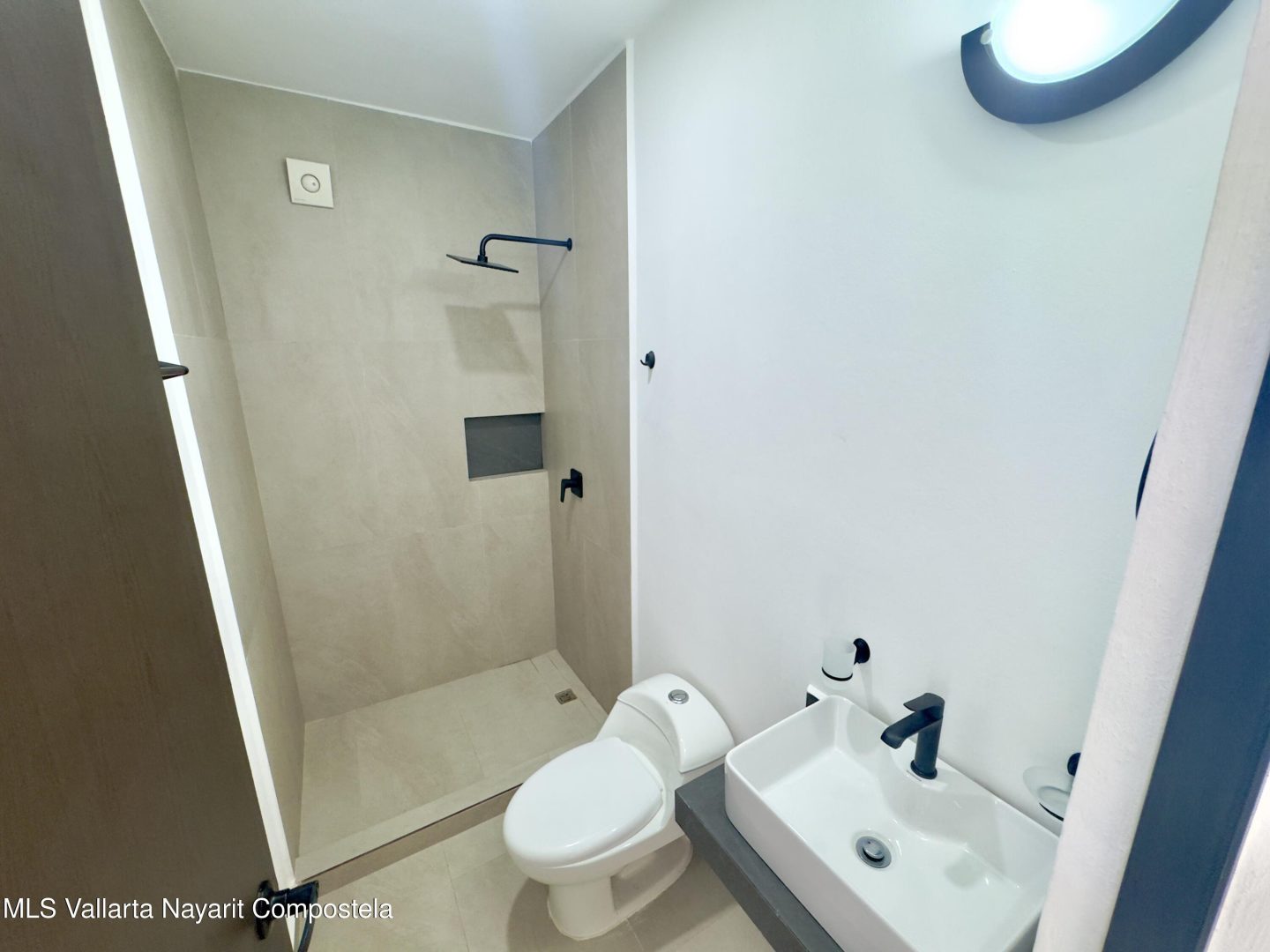 20250717235738564378000000-o