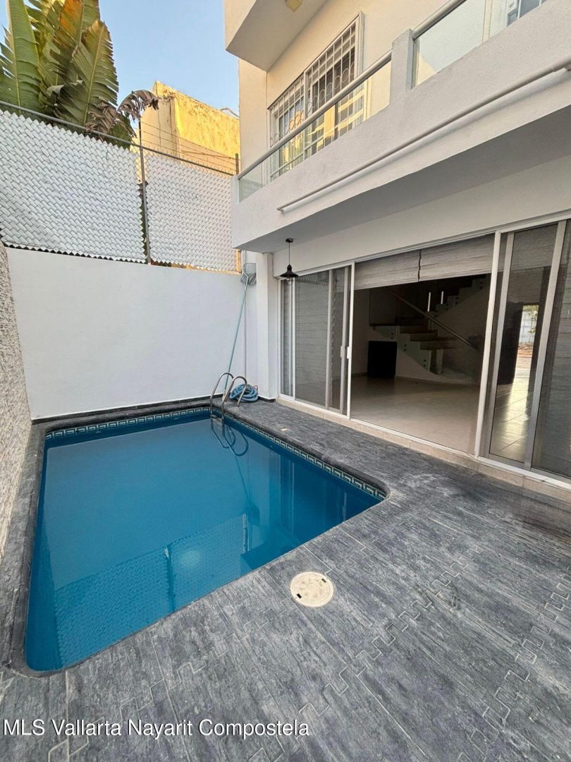 20251211173505477756000000-o