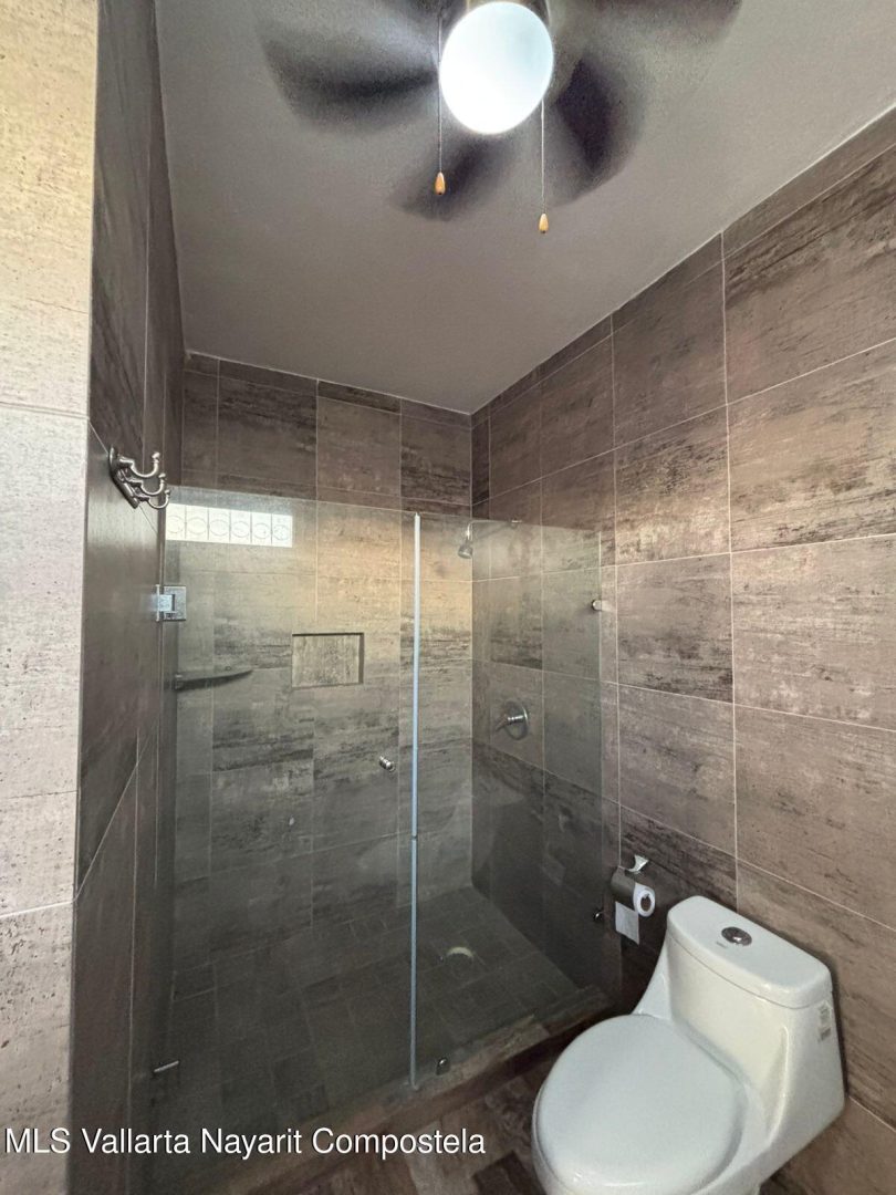 20251211173510877867000000-o