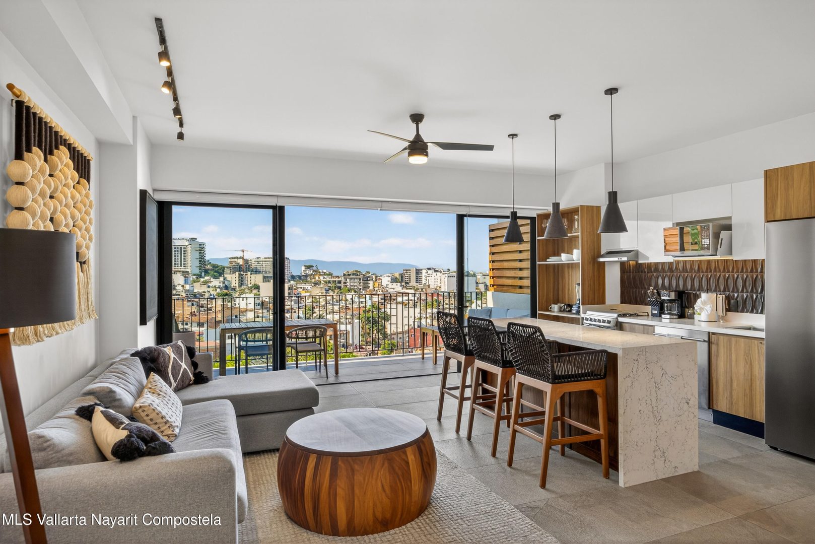 20251226203332775818000000-o