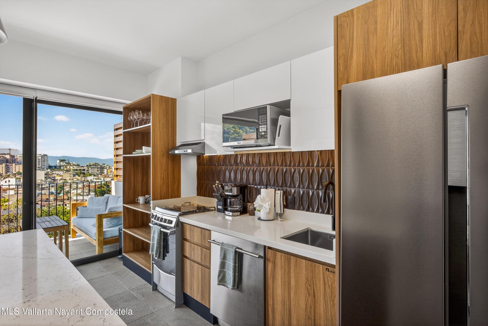 20251226203346315329000000-o