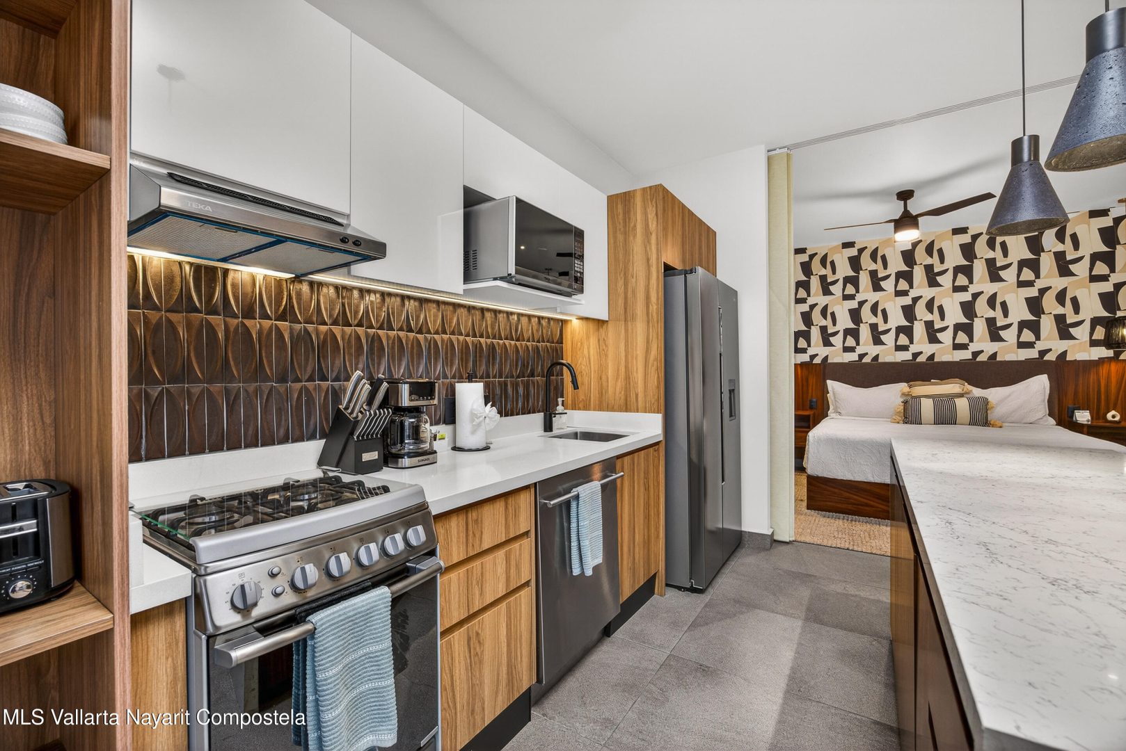 20251226203421515502000000-o