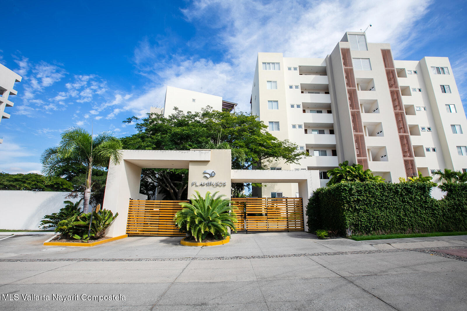 Jules Sanderson – Acosta Realty