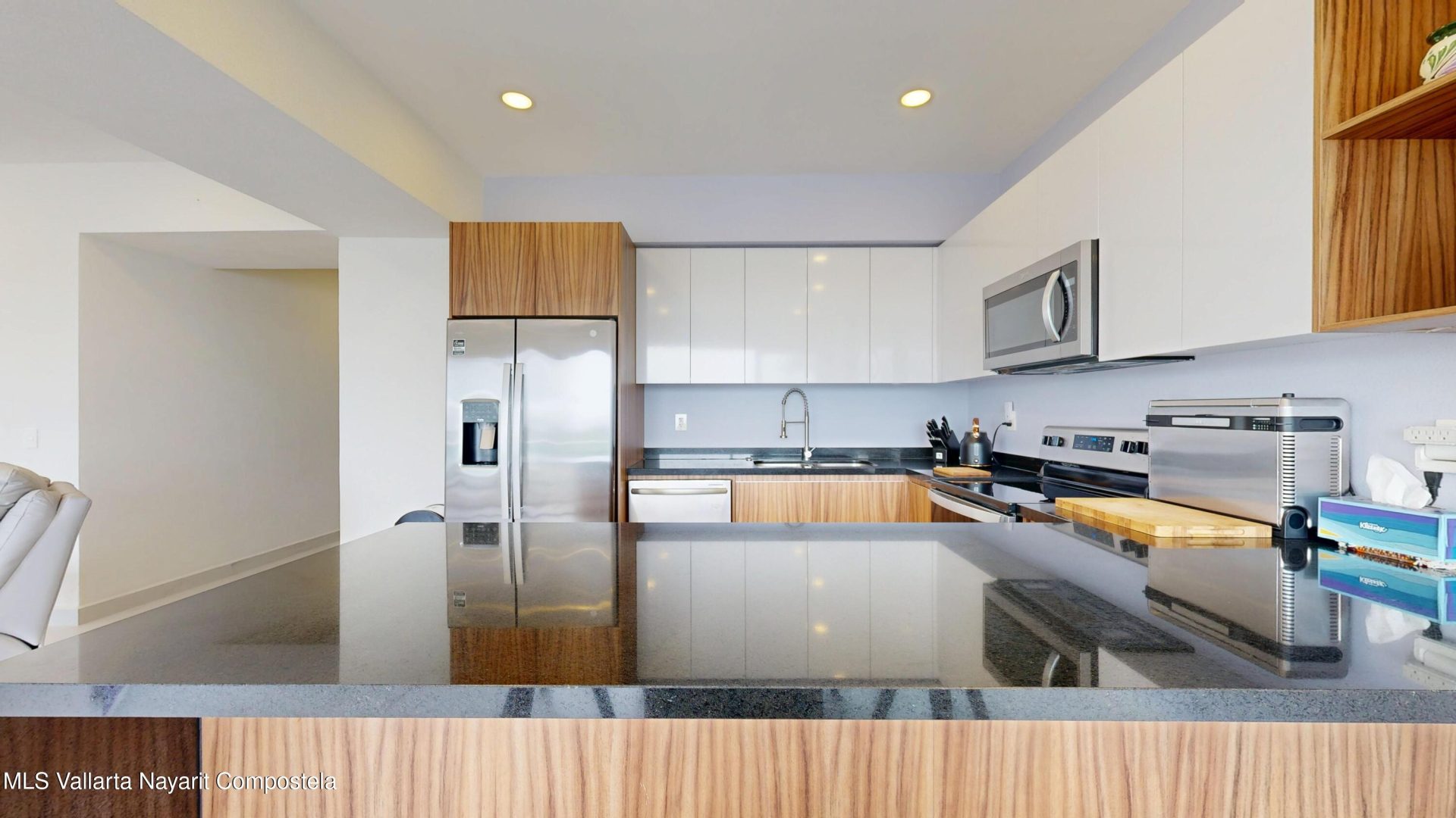 20260102200236066523000000-o