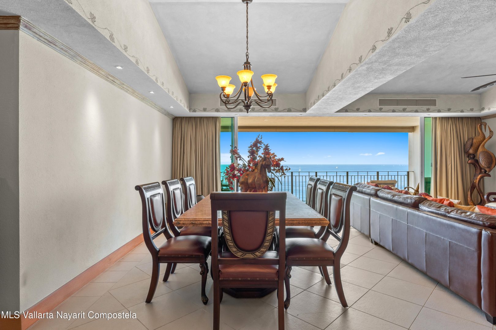 20260102211233247877000000-o