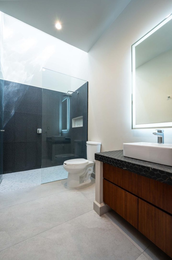 20260107215533060807000000-o