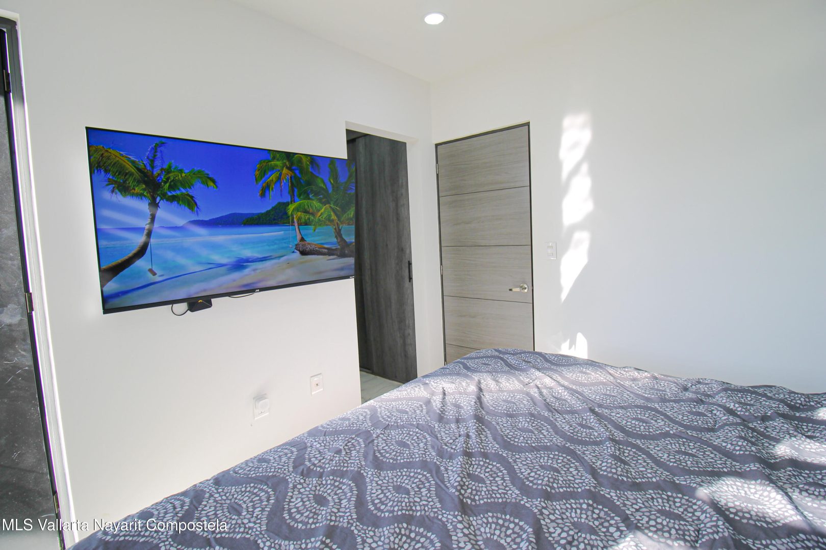 20260117182852317799000000-o