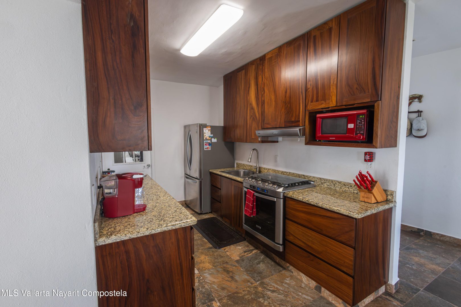 20260121025742888037000000-o