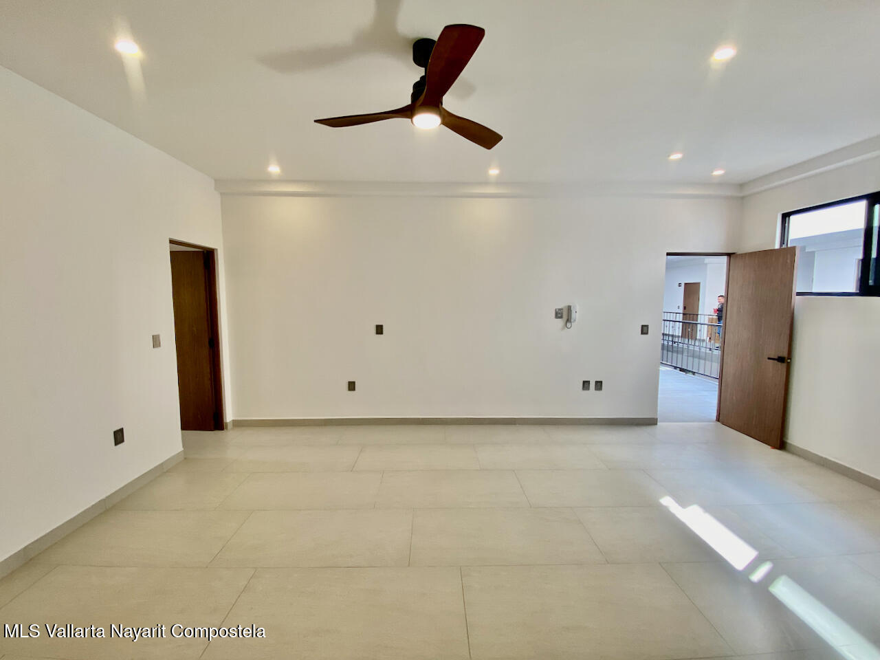 20260123201454610961000000-o