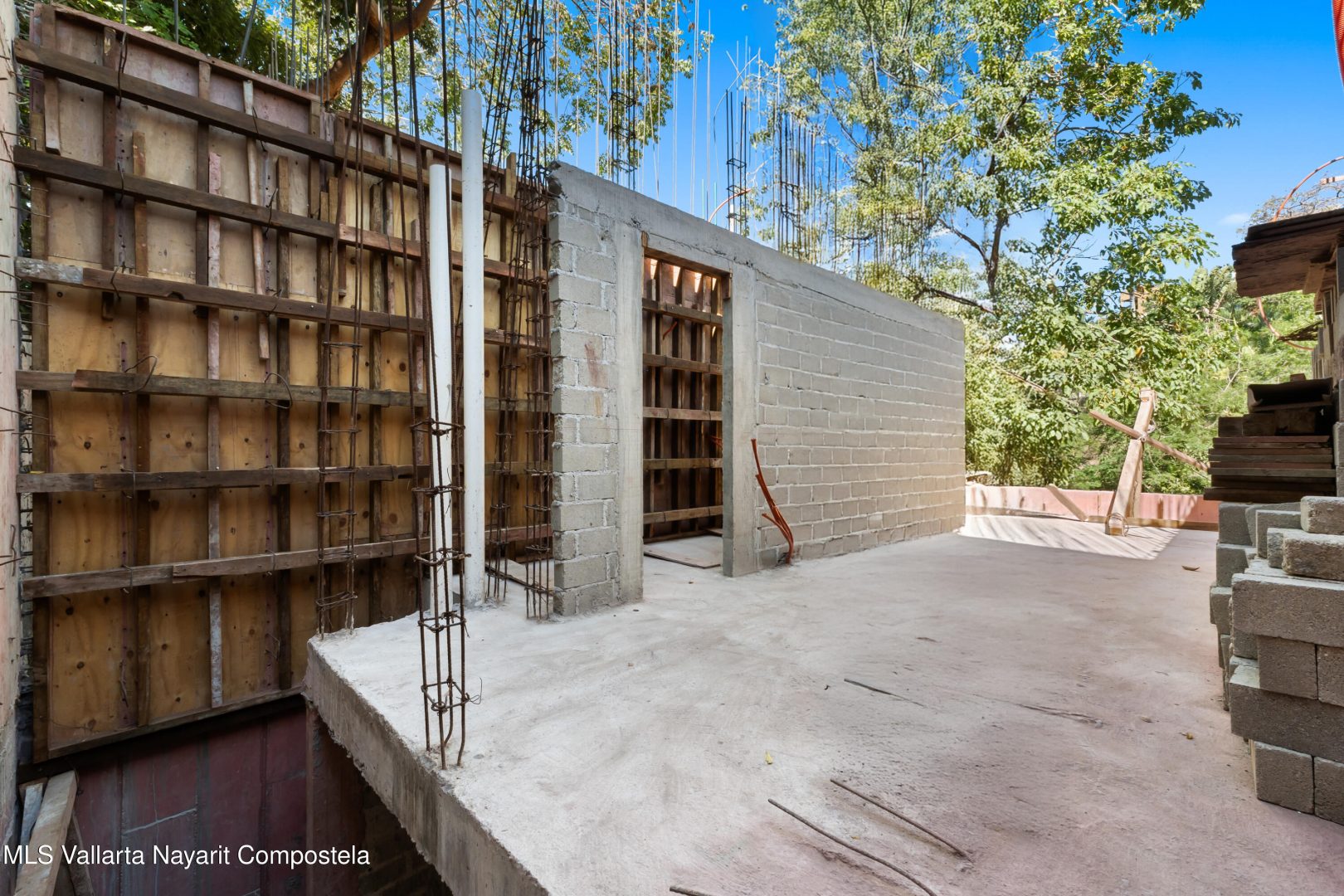 20260126181350160971000000-o