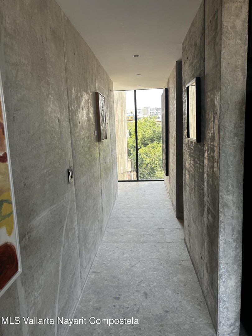 20260127213414918208000000-o