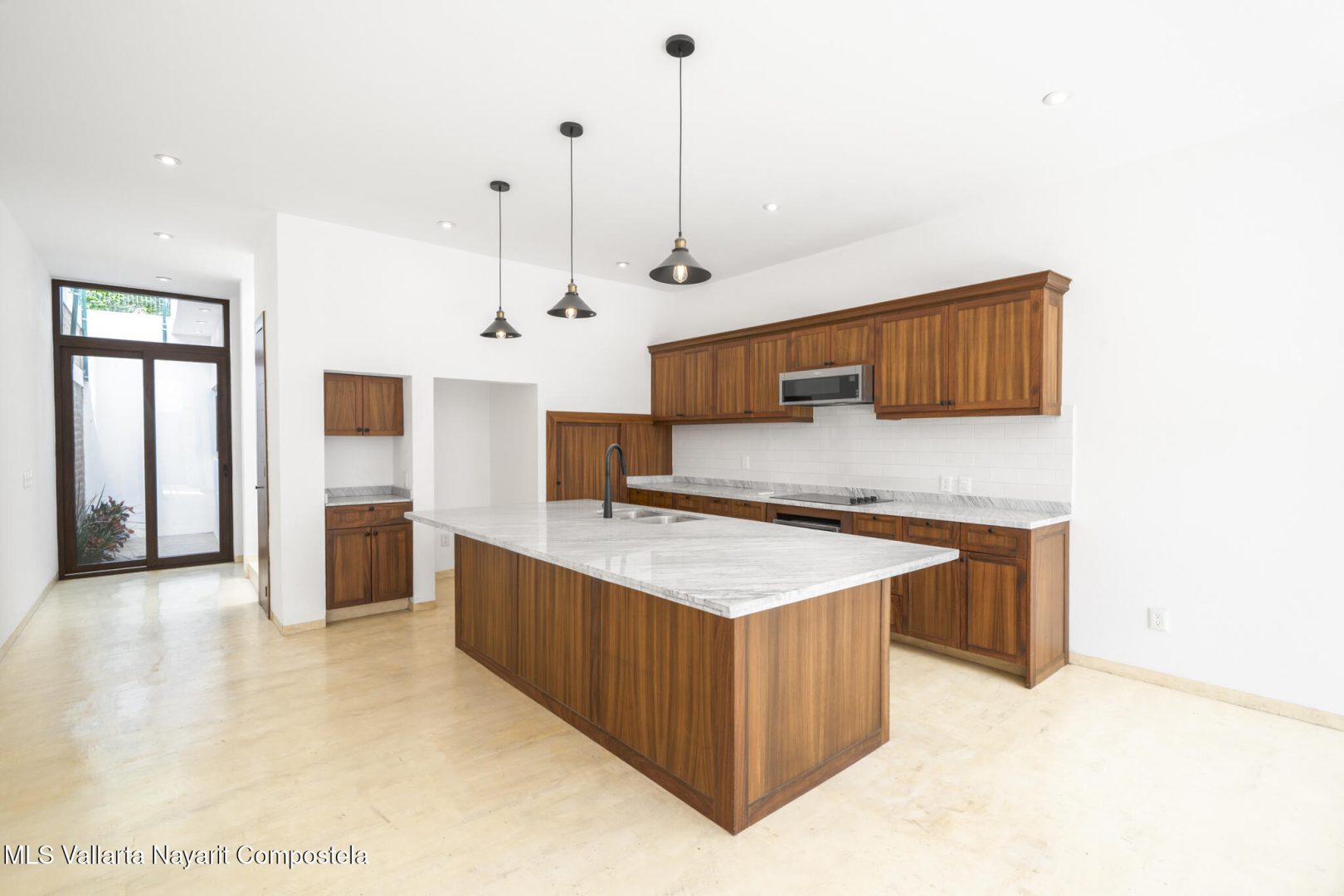 20260203030204352280000000-o