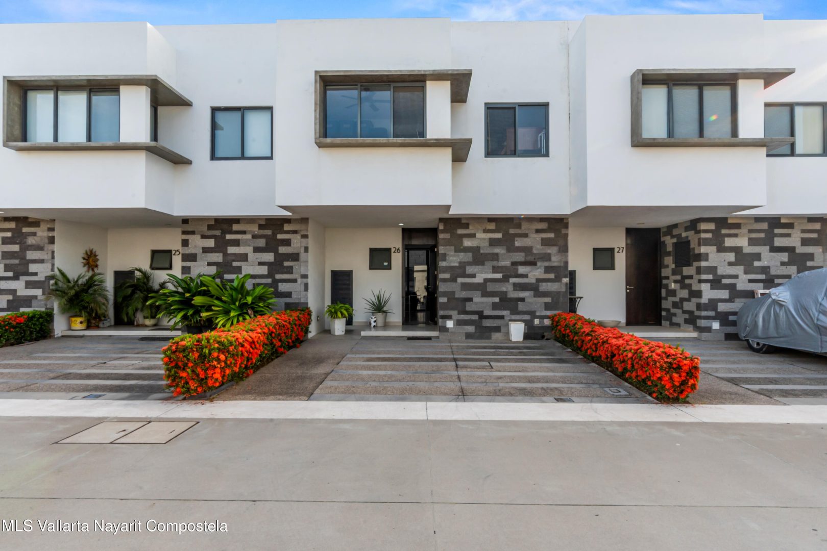 20250916005444817611000000-o