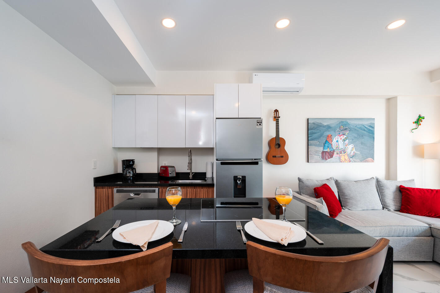 20251129190939010333000000-o