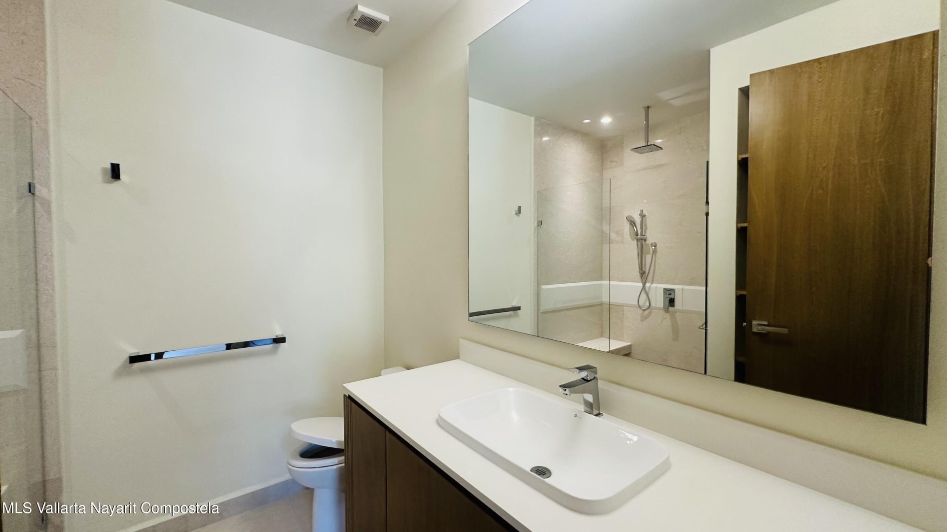 20251211193732318236000000-o