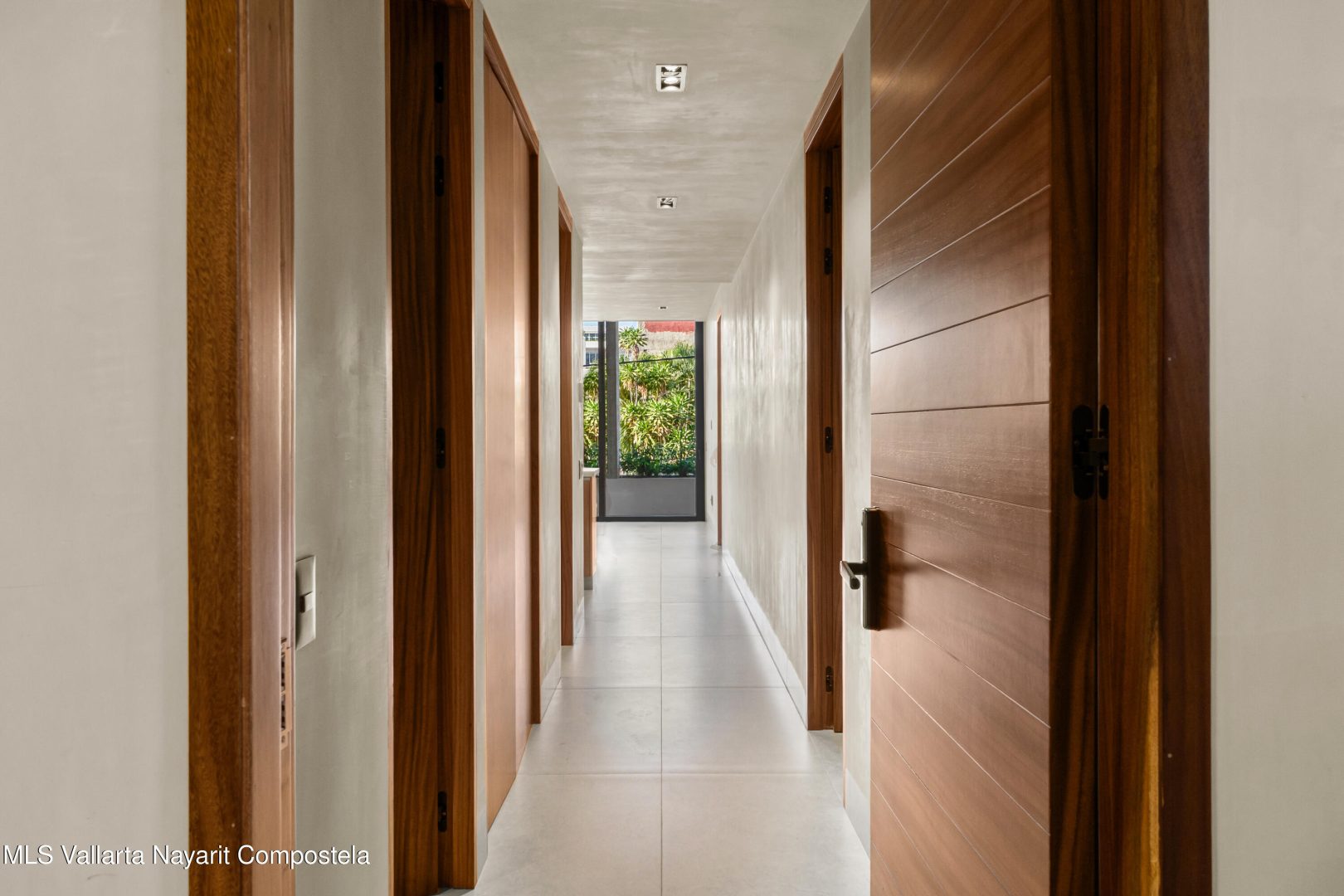 20260210230408581346000000-o