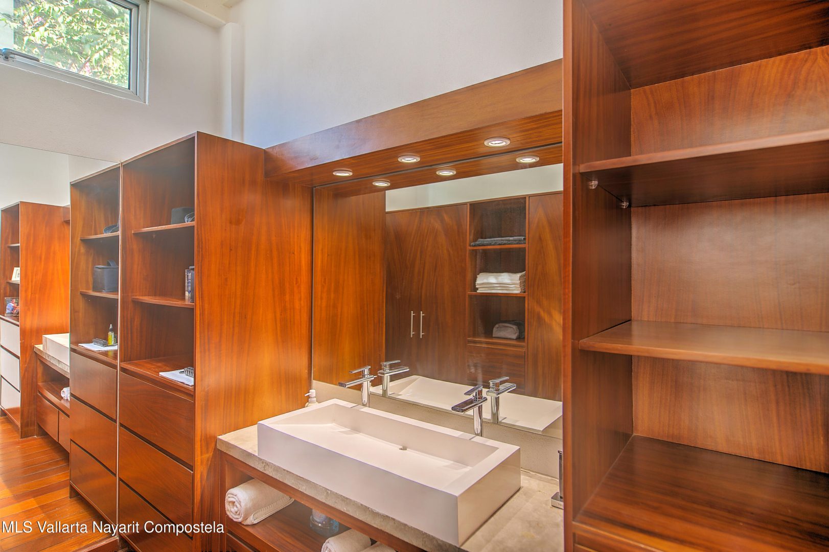 20260317190420212836000000-o