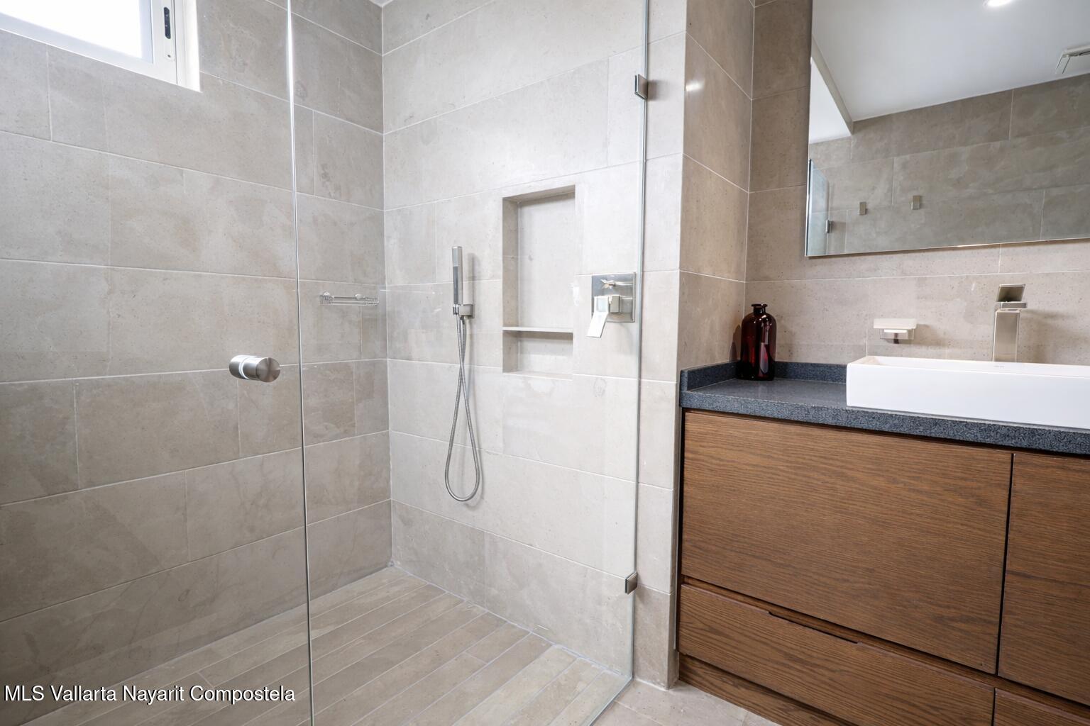 20260324204638600413000000-o